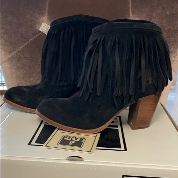 Frye Shoes - Fringe Black short booties